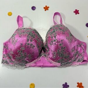 Victoria's Secret Dream Angels Pink lace-lined demi underwire bra 40D